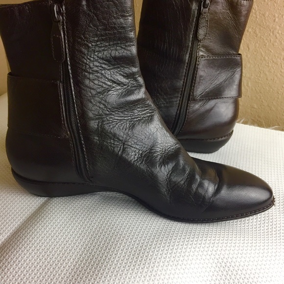 Cole Haan brown leather ankle boot 9.5 B - Picture 10 of 16